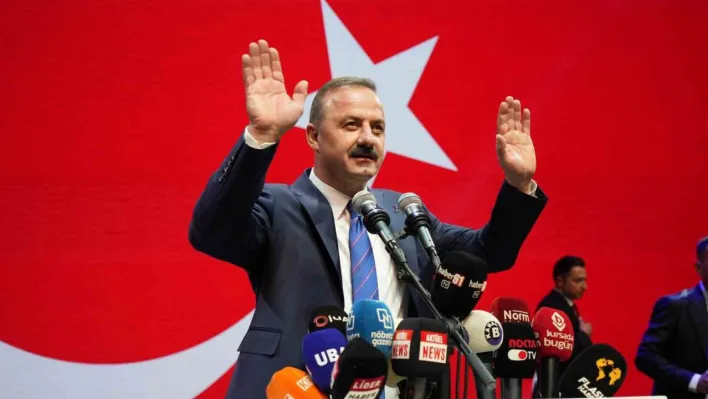 Yavuz Ağıralioğlu, Anahtar Parti'nin tanıtımını gerçekleştirdi