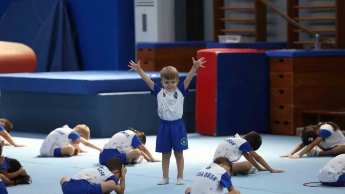 Yaz Spor Okulları'nda çocuklar sertifikalarına kavuştu