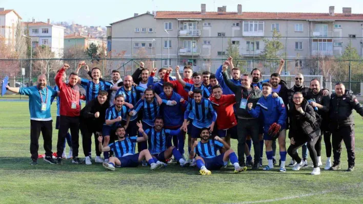 Yenimahalle Belediyespor namağlup liderlik koltuğuna oturdu