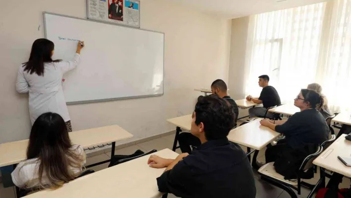 Yenimahalle'de Destek Eğitim Merkezlerine yoğun ilgi