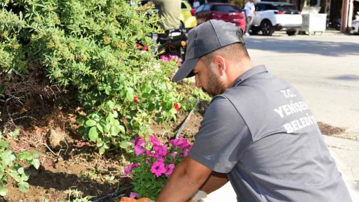 Yenişehir'in kalbi çiçek açtı