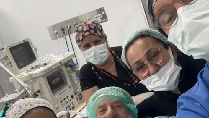 Yeşilçam'ın usta oyuncusu Ahmet Mekin'in kalça ameliyatı başarıyla gerçekleştirildi