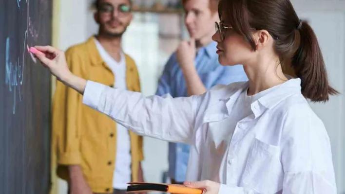 YKS gençleri için ücretsiz tercih danışmanlığı AKM önünde başlıyor