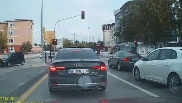 Yolun karşısına geçerken otomobilin çarptığı kadın yaralandı