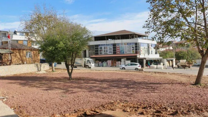 Yukarı Hereke'ye kent meydanı