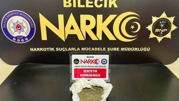 Zehir tacirinin üstünde 30,13 gram uyuşturucu madde ele geçirildi