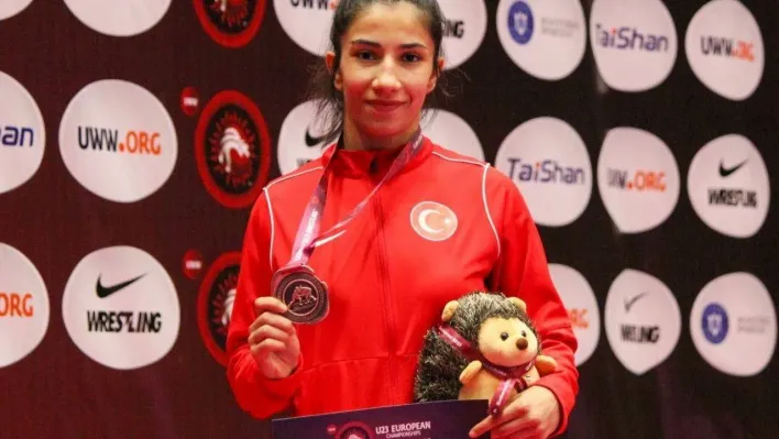 Zehra Demirhan, bronz madalya kazandı