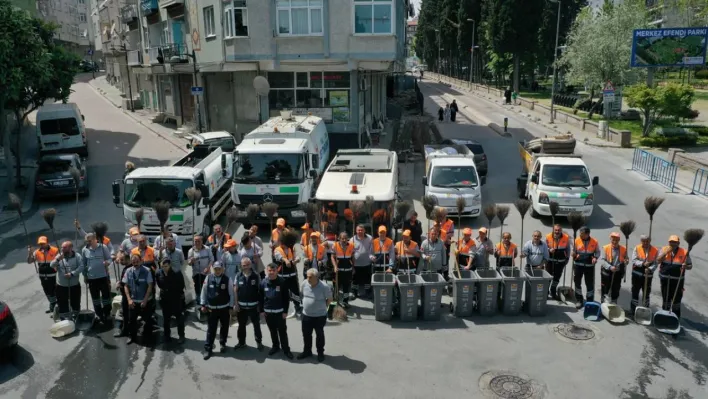 Zeytinburnu'nda bahar temizliği devam ediyor