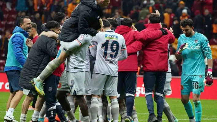 Ziraat Türkiye Kupası: Galatasaray: 2 - Medipol Başakşehir: 3 (Maç sonucu)