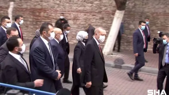 AK Parti İstanbul Milletvekili Markar Esayan son yolculuğuna uğurlanıyor