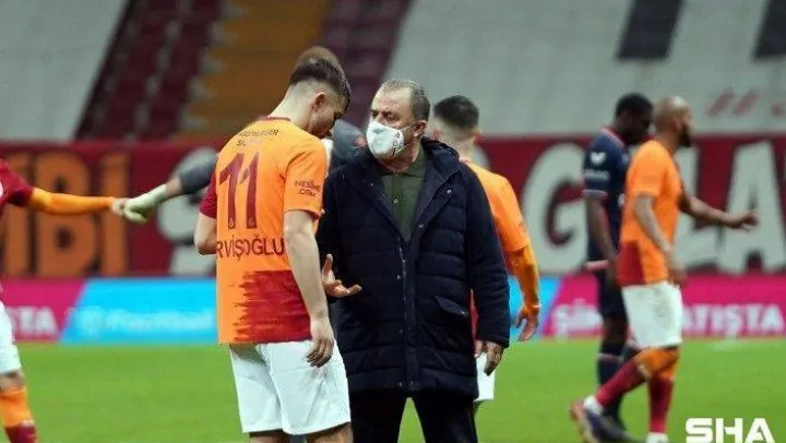 Göztepe maçında forma Halil Dervişoğlu'nda