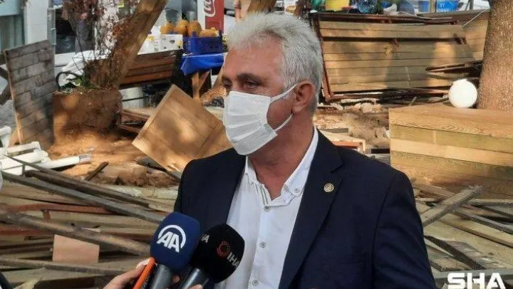 İBB'den şafak vakti İstinye Spor Kulübü tesislerine yıkım: O anlar kamerada