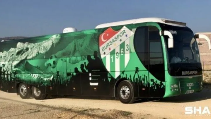 Bursaspor Kulübü: 'Kocaelispor taraftarını kınıyoruz'
