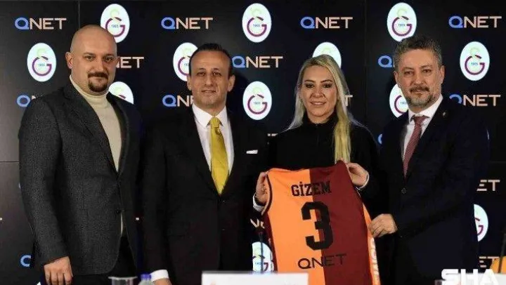 Galatasaray Kadın Voleybol Takımı forma sırt numara altı sponsoru QNET oldu