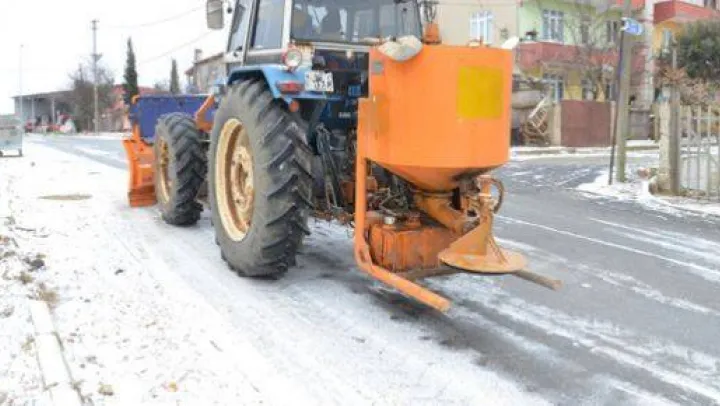 Belediye Ekipleri Kar Mesaisinde 