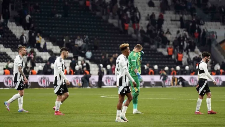 Beşiktaş'ın savunması da çöktü