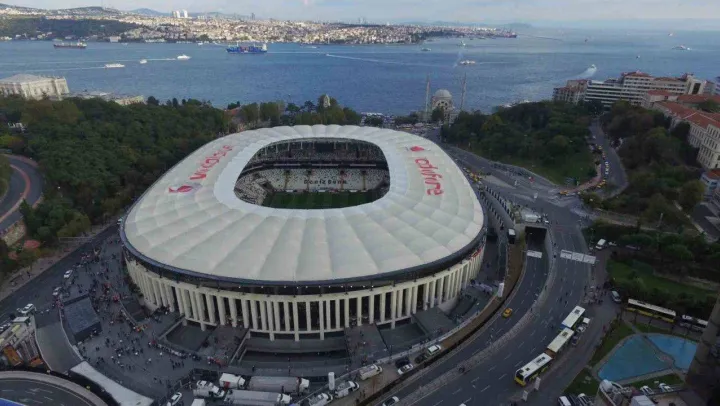 Beşiktaş'ta stat sponsorluğu için dev görüşmeler