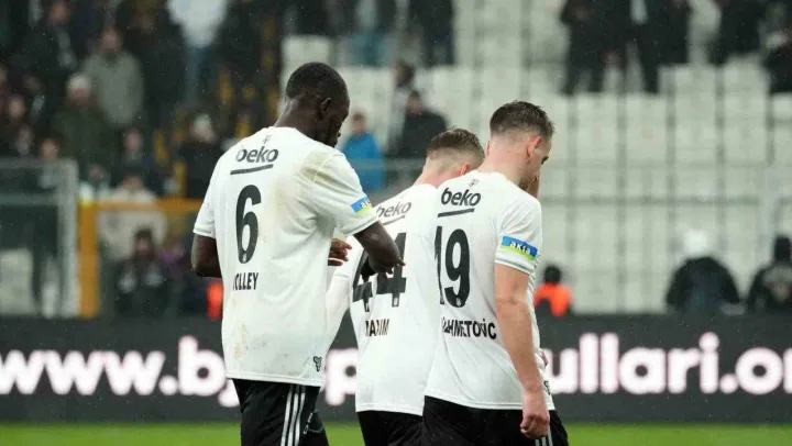 Beşiktaş'ta yeni transferler ilk kez forma giydi