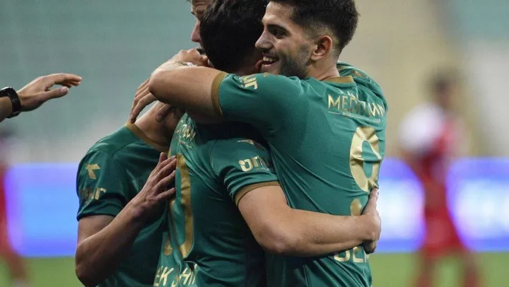 Bursaspor sahasında Düzcespor'u konuk edecek