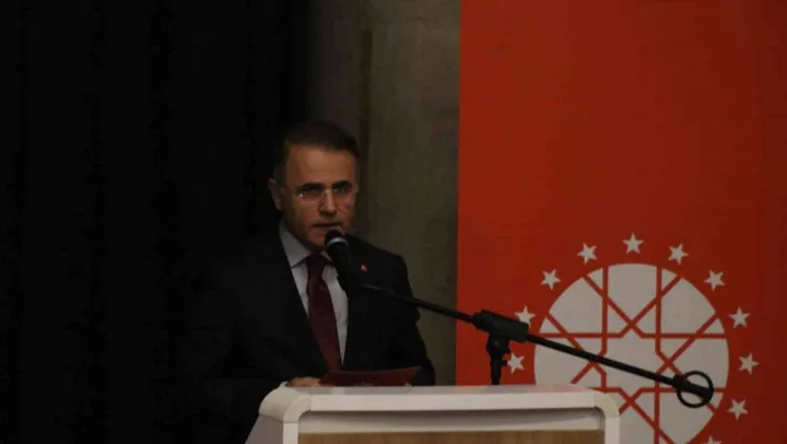 Dezenformasyonla mücadele Bursa'da konuşuldu