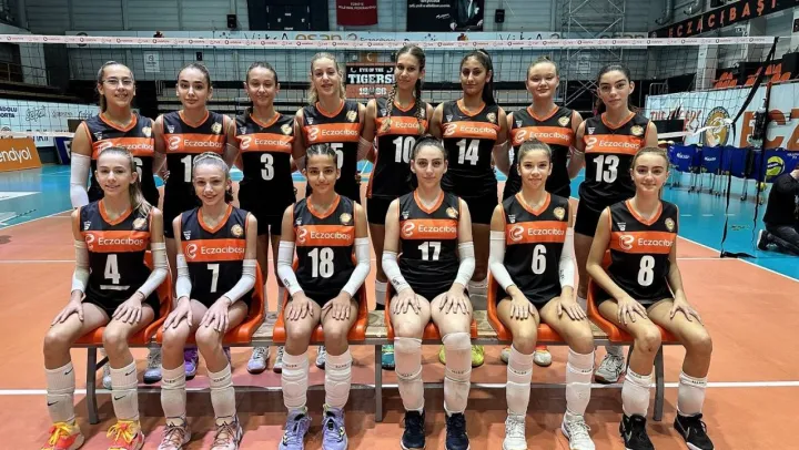 Eczacıbaşı Spor Kulübü'nün altyapı takımları, yoluna kayıpsız devam ediyor