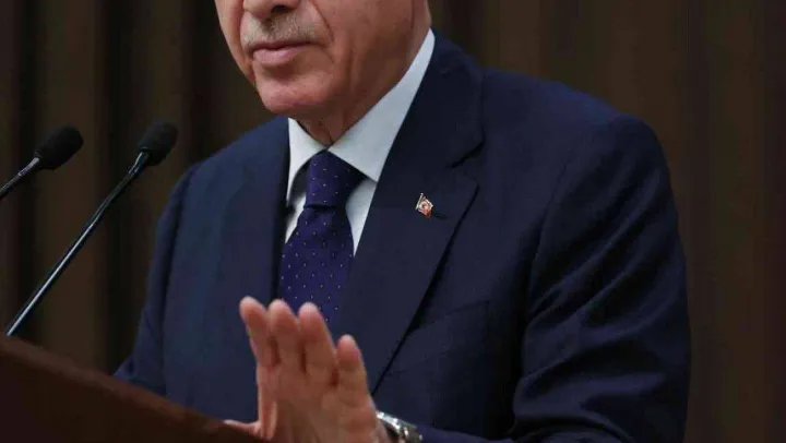Erdoğan: '(Dezenformasyon Yasası) Birileri yasanın bazı maddelerinin iptali için AYM'ye koştu ama mecliste öyle yapmadılar oy birliğiyle çıktı'