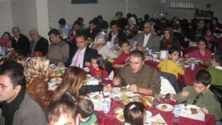 Fatih Koleji Öğretmenlerin Gününü Yemekle Kutladı
