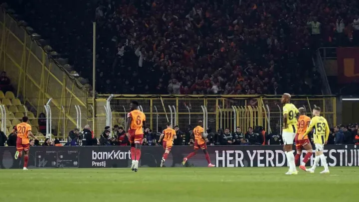 Galatasaray, Fenerbahçe'ye karşı bu sezon 2. galibiyetini kazandı