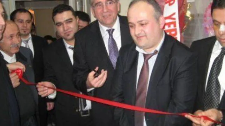 Genç muhasebecilerden görkemli açılış