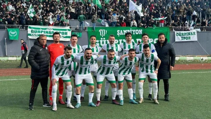Gürpınar Spor Kulübü'nden 5 bin kişilik kutlama