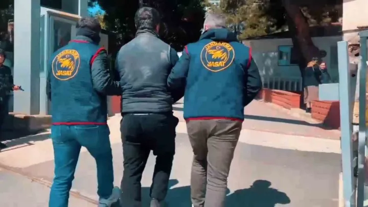 Jandarma 15 yıl 10 ay hapis cezası bulunan şahsı yakaladı