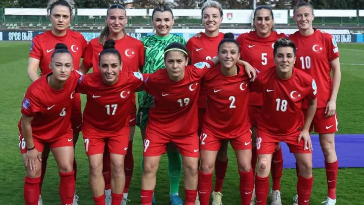 Kadın A Milli Futbol Takımı, Slovenya'ya mağlup oldu