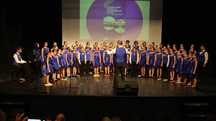 Nilüfer'de çocuk ve gençlik koroları performanslarıyla alkış aldı