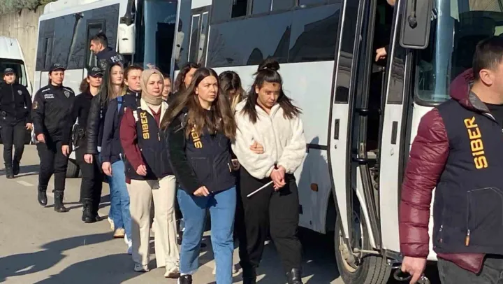 Sahte bungalov ilanıyla 120 milyonluk vurgun yapan 30 şüpheliden 22'si tutuklandı