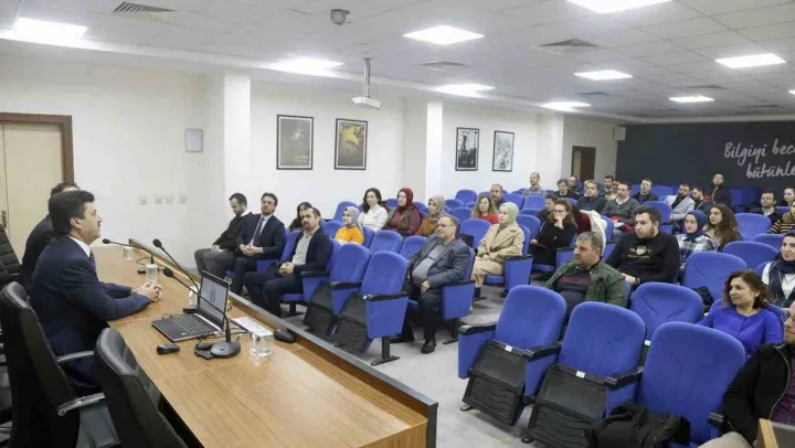 SUBÜ akademisyenlerin sınıf performansını artırıyor