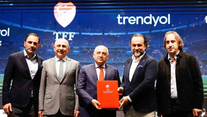 Süper Lig ve TFF 1. Lig'in yeni isim sponsoru Trendyol oldu