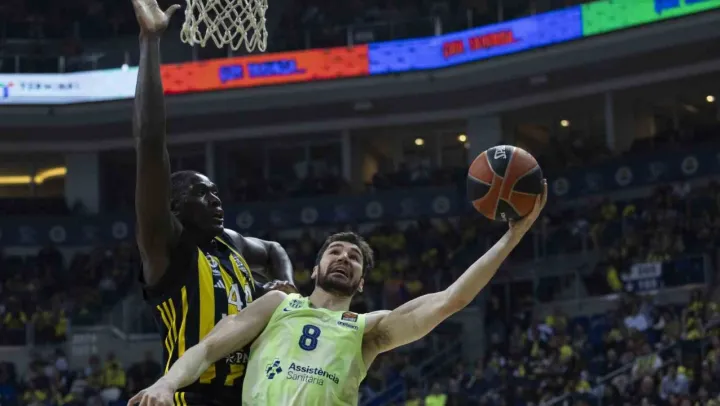 THY Euroleague'de Türk takımlarından 2'de 1