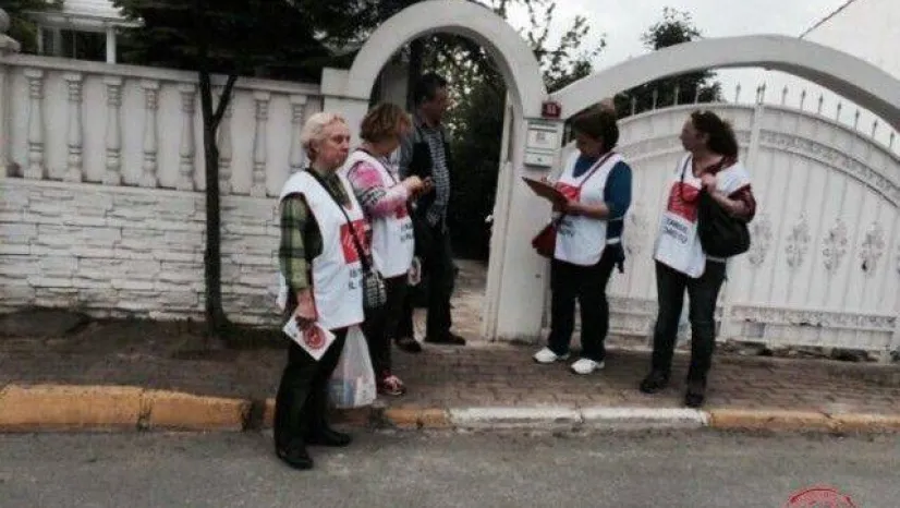 CHP Silivri Kadın Kollarından ev ziyaretleri