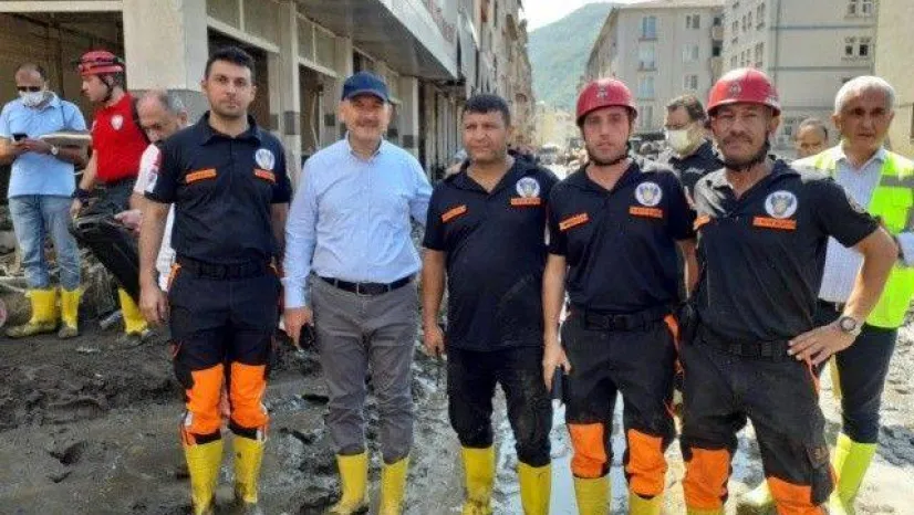 SAK Ekipleri Afet Bölgesinde Mücadelesini Sürdürüyor