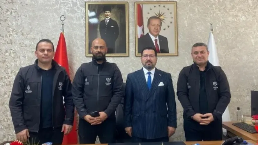 Alo 153 Ekibinden İlçe Millî Eğitim Müdürü Damat'a Öğretmenler Günü Ziyareti