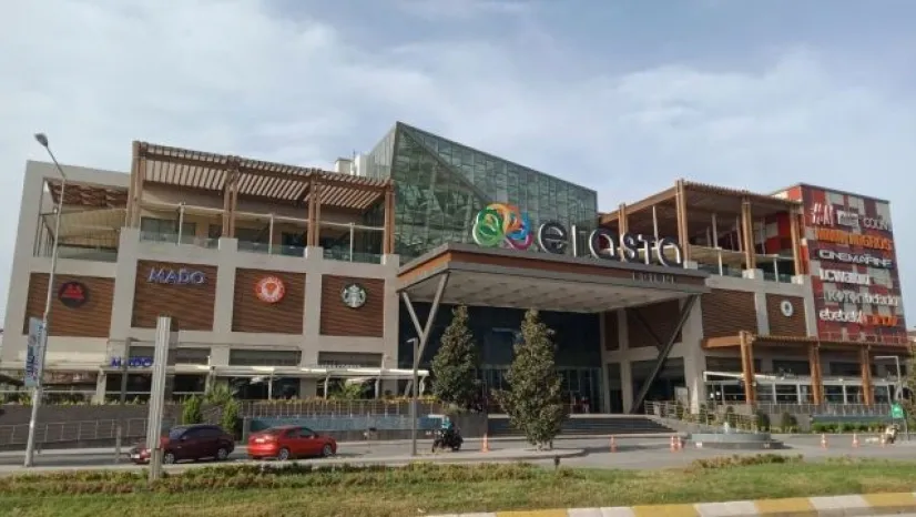 AVM'nin bayan tuvaletinde cep telefonuyla görüntü alma olayı