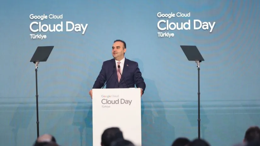 Bakan Kacır: ''2030'a dek 10 milyar dolarlık veri merkezi ve yapay zeka yatırımını harekete geçireceğiz''