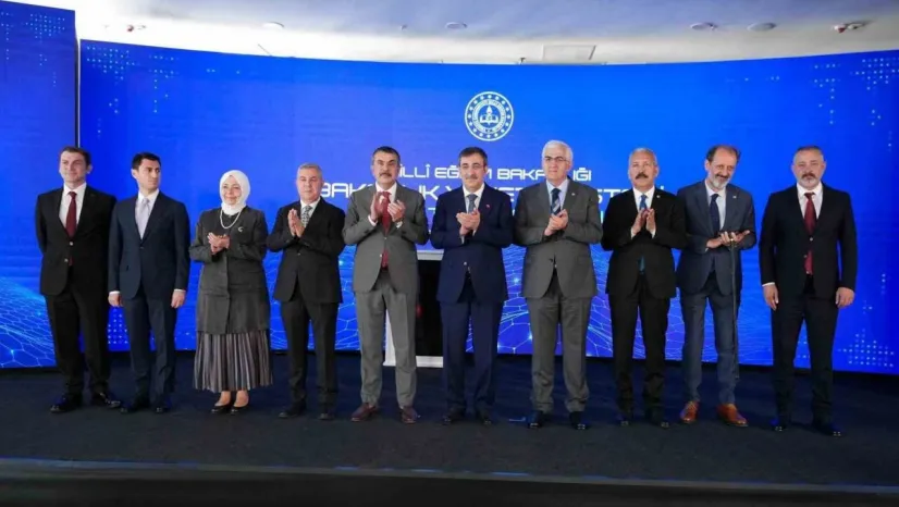 Cumhurbaşkanı Yardımcısı Yılmaz: 'Teknoloji dar bir zümrenin kontrolünde olursa toplumsal eşitsizlikleri derinleştirebilir'