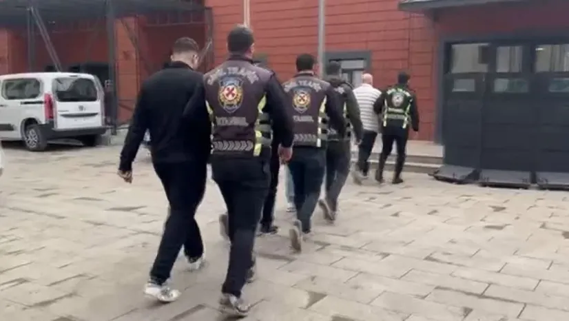 Düğün konvoyunda trafiği tehlikeye atan şahıslara 15 bin 888 TL ceza