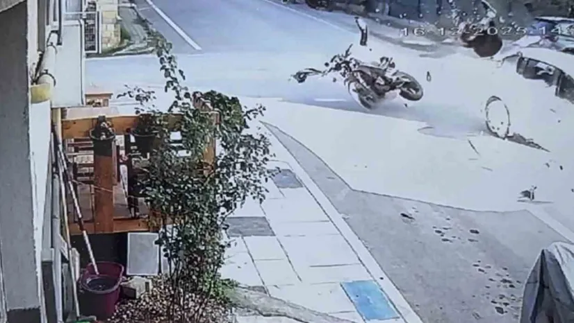 Edirne'de motosiklet sürücüsünün hayatını kaybettiği feci kaza kamerada