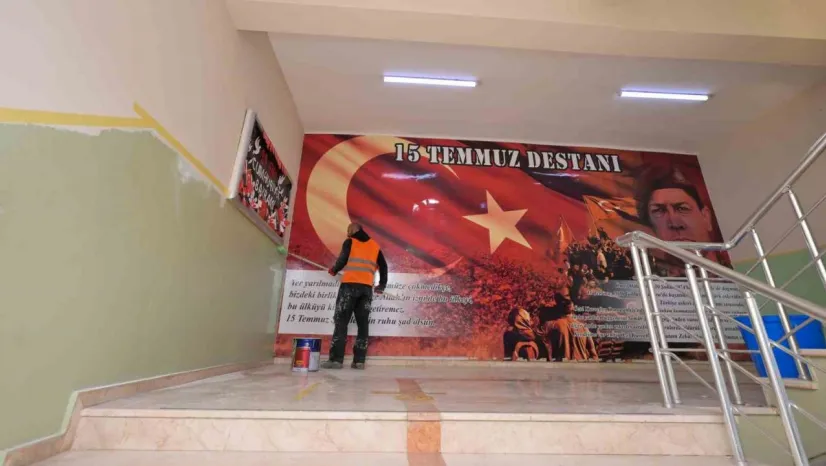 Esenyurt'taki okullarda ara tatilde bakım ve onarım çalışmaları devam etti