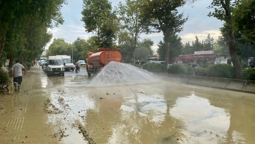 İBB ekipleri çalışmalarını sürdürüyor