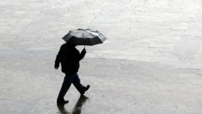 İstanbul'u Yağışlı Hava Kuşatıyor: Hafta Sonu İçin Kuvvetli Yağış Uyarısı