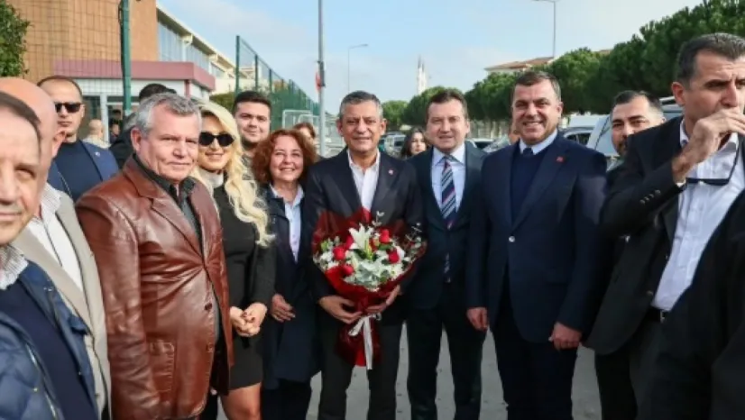 Özgür Özel'i Karşılama Ve Uğurlama Heyetinde Geniş Katılım