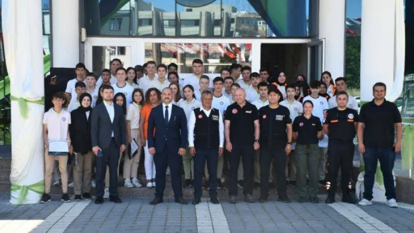 Silivri Belediyesinden Liseli Öğrencilere Afet Eğitimi